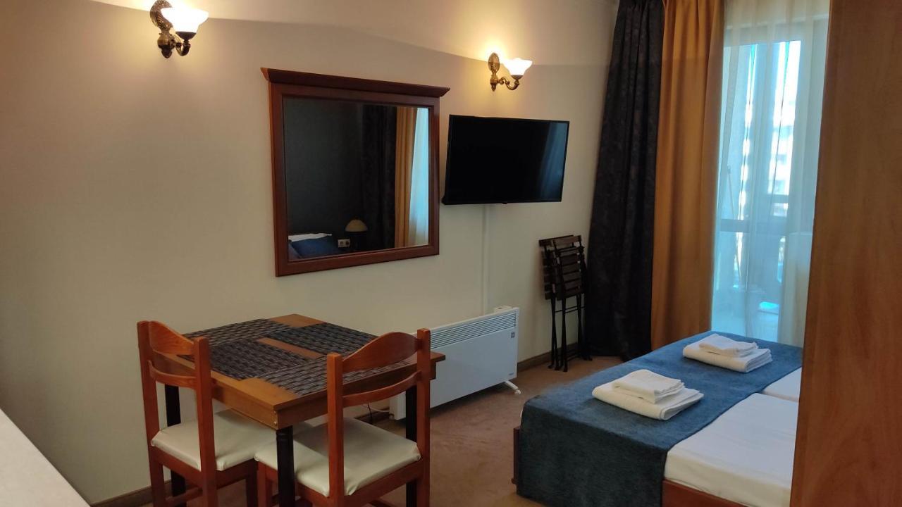 Annett Apartments At Emerald Hotel Bansko Exteriör bild