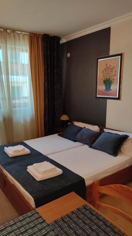 Annett Apartments At Emerald Hotel Bansko Exteriör bild